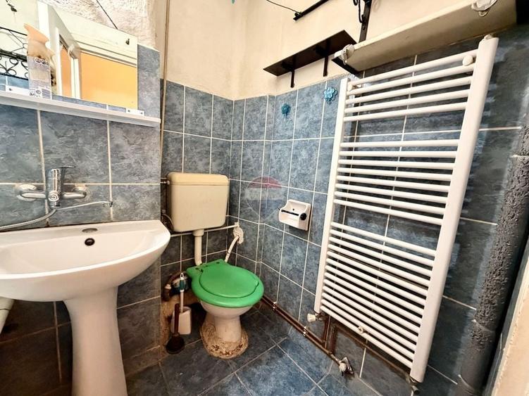 Apartament cu 3 camere semidecomandat în Aurel Vlaicu