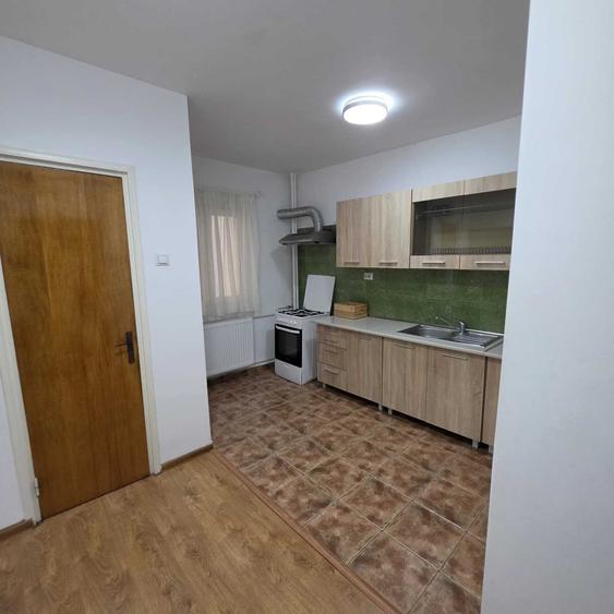 Apartament cu 3 camere decomandat în Pantelimon
