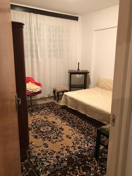 Apartament cu 3 camere decomandat în Doamna Ghica