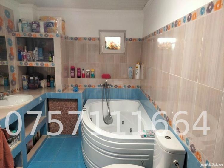 Casă cu 5 camere cu Teren 2100 Mp în Sălicea