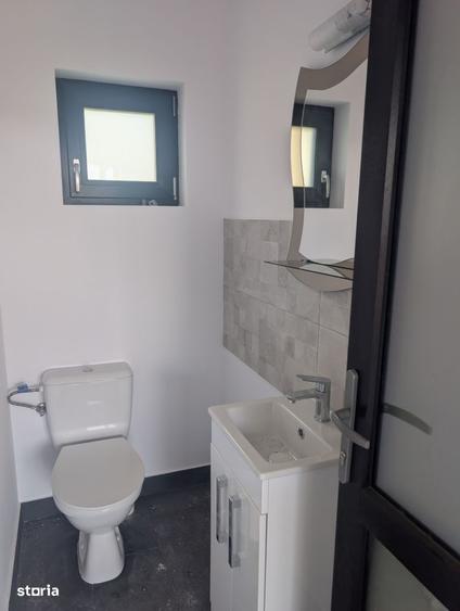 Casă cu 4 camere în Hemeiuș