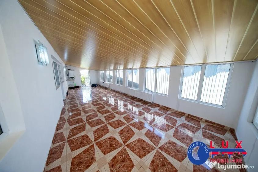 Casă cu 2 camere cu Teren 295 Mp în Babadag