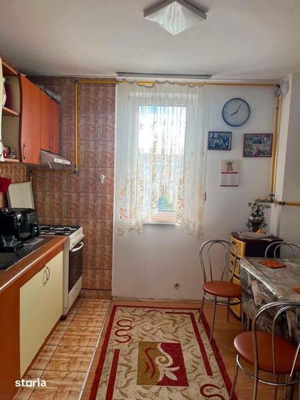 Apartament cu 4 camere în Crihala