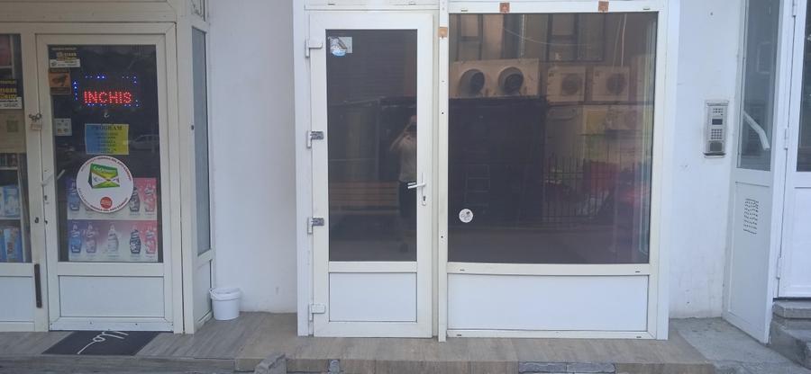 Spațiu comercial, 32 mp în Vitan