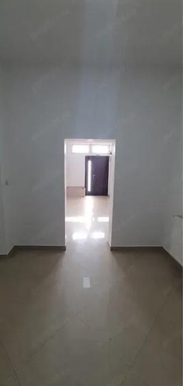 Spațiu comercial, de 90 mp, în Central