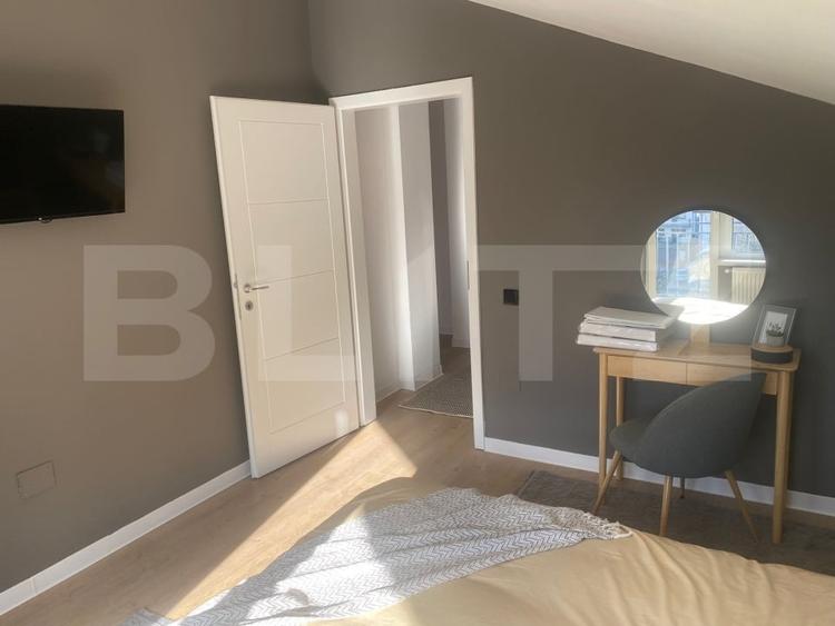 Apartament cu 3 camere semidecomandat, mobilat în Florești