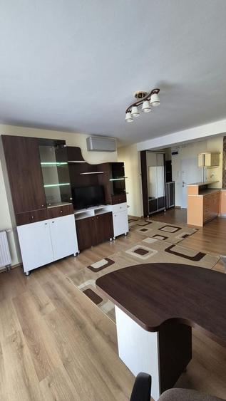 Apartament cu 2 camere în Aurel Vlaicu