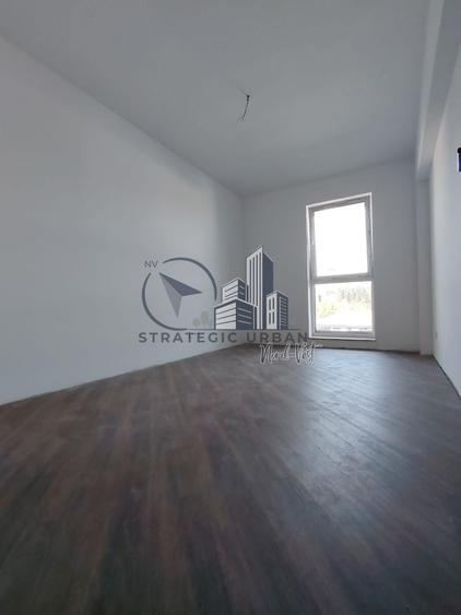 Apartament cu 3 camere semidecomandat în Florești