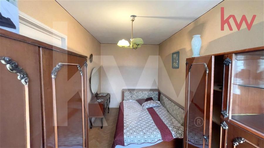 Apartament cu 2 camere semidecomandat, mobilat în Craiovița Nouă