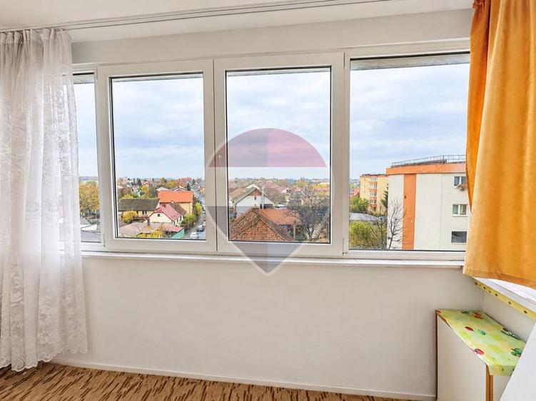 Apartament cu 3 camere decomandat în Gemenii