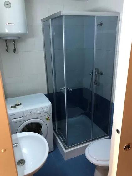 Garsonieră decomandată în Vitan