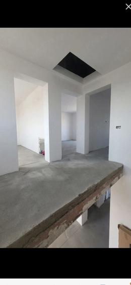 Casă cu 3 camere în Moșnița Nouă