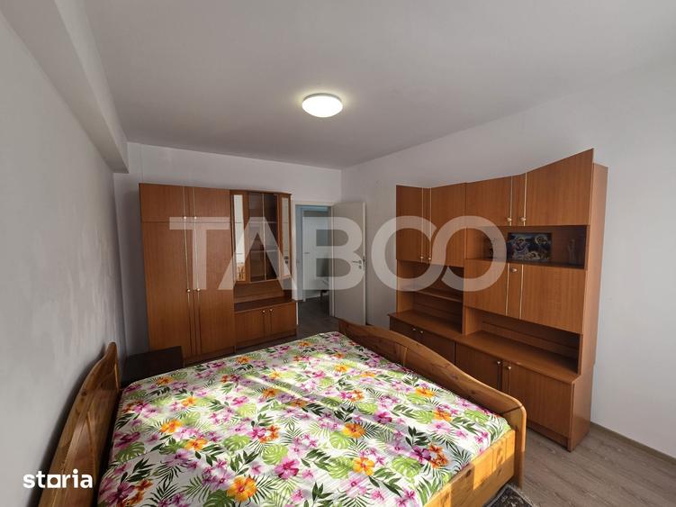 Apartament cu 3 camere decomandat în Turnișor