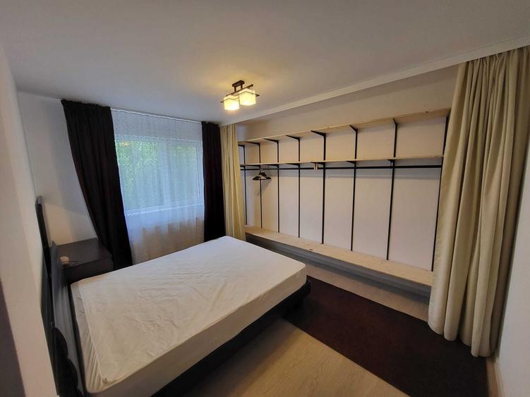 Apartament cu 2 camere decomandat în Ozana