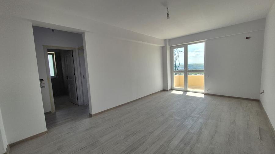 Apartament cu 2 camere semidecomandat în Valea Lupului