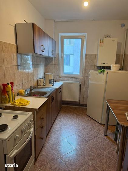 Apartament cu 2 camere semidecomandat în Dârste