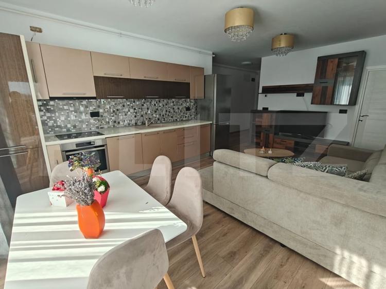 Apartament cu 3 camere semidecomandat, mobilat în Mănăștur