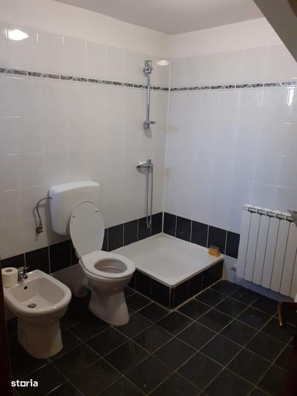 Casă cu 3 camere în Rontău