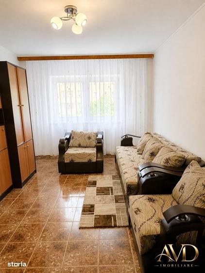 Apartament 3 camere decomandat de inchiriat | Tractorul zona Cerna - 1