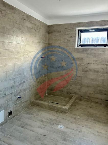 Casă individuală cu 3 camere cu Canalizare în Lascăr Catargiu