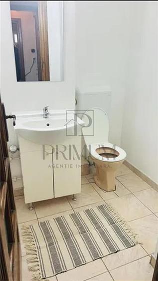 Apartament cu 3 camere decomandat, mobilat în Lipovei