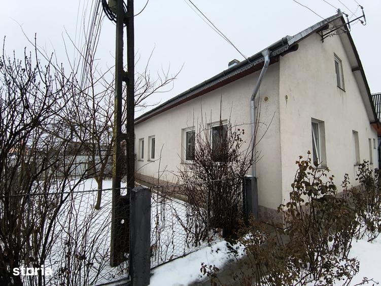 Casă cu 4 camere cu Teren 1500 Mp în Adâncata