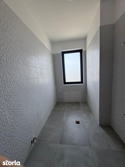 Apartament cu 4 camere decomandat în Herăstrău