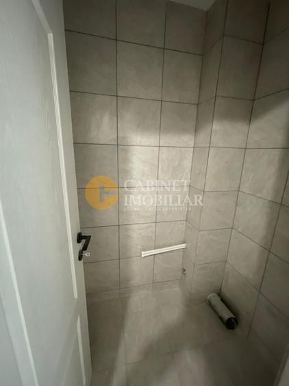 Apartament cu 3 camere decomandat în Tomești