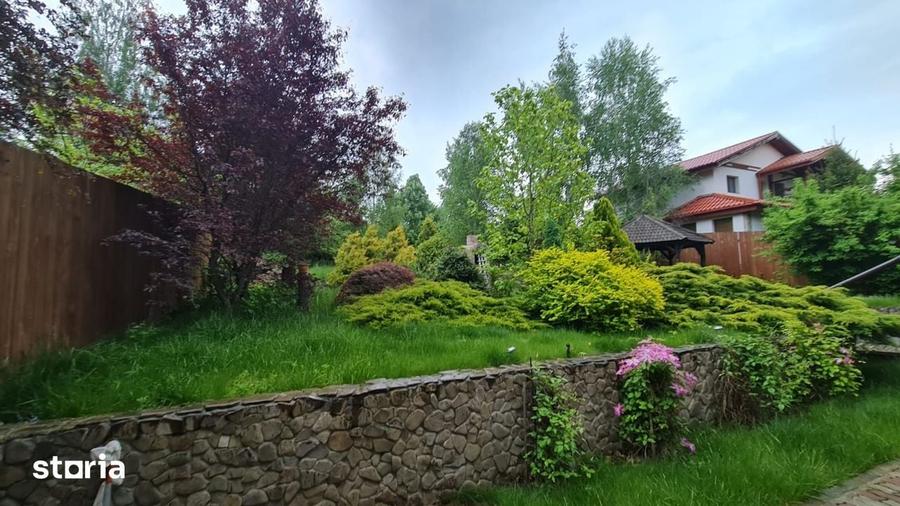 Casă cu 5 camere cu Teren 1030 Mp în Bârnova