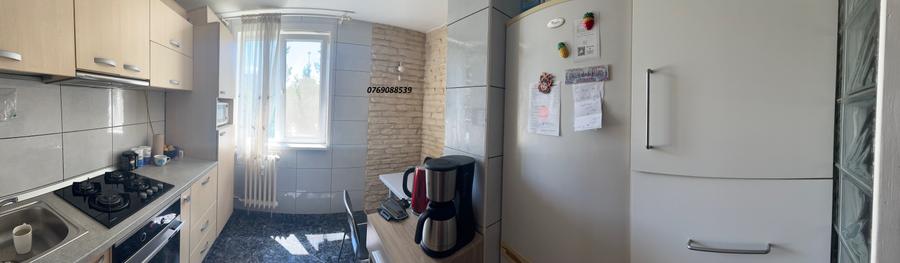 Apartament cu 3 camere decomandat în Drumul Taberei