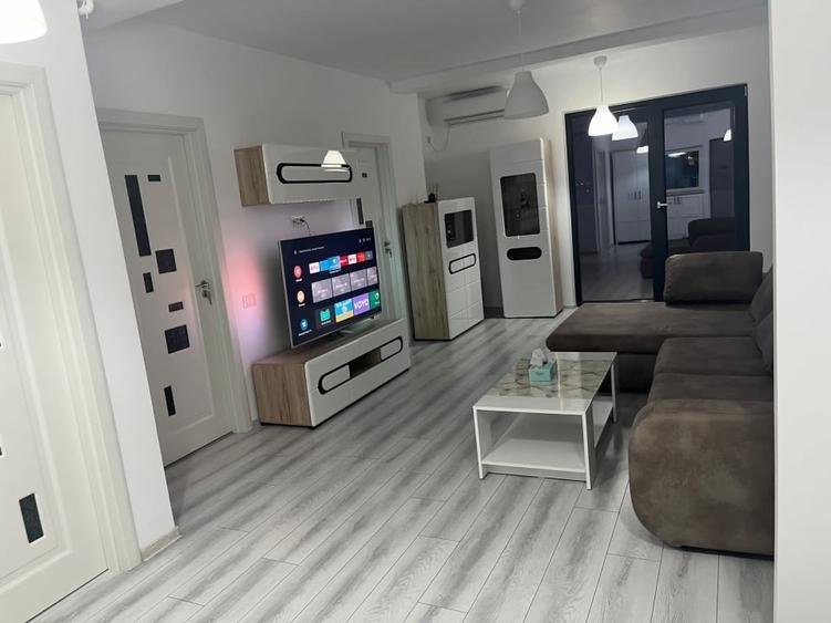 Apartament cu 2 camere, mobilat în Agigea