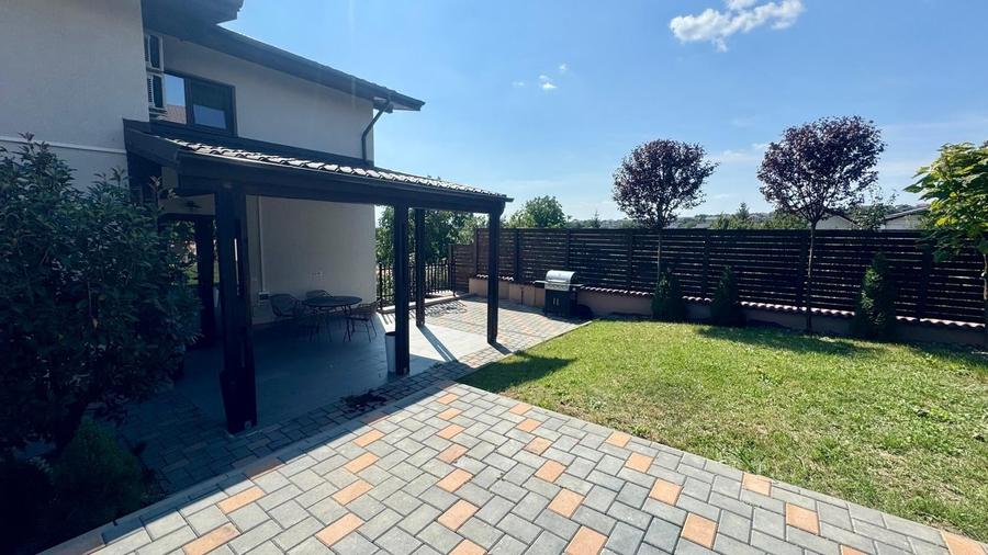 Duplex cu 5 camere cu Canalizare în Valea Adâncă