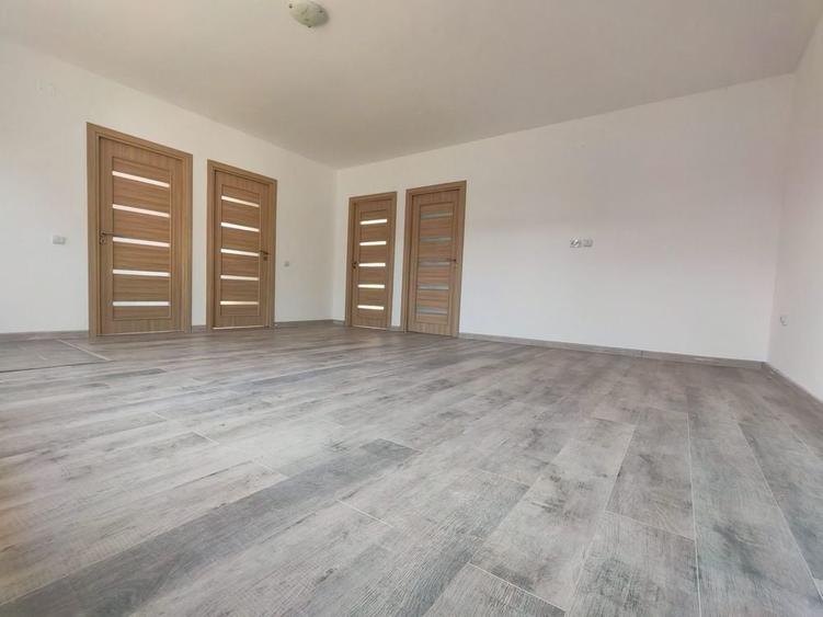 Casă cu 2 camere în Valu lui Traian