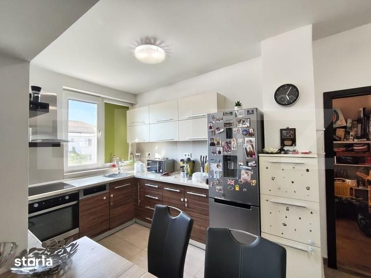 Apartament cu 3 camere în Decebal
