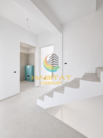 Duplex cu 5 camere cu Canalizare în Central