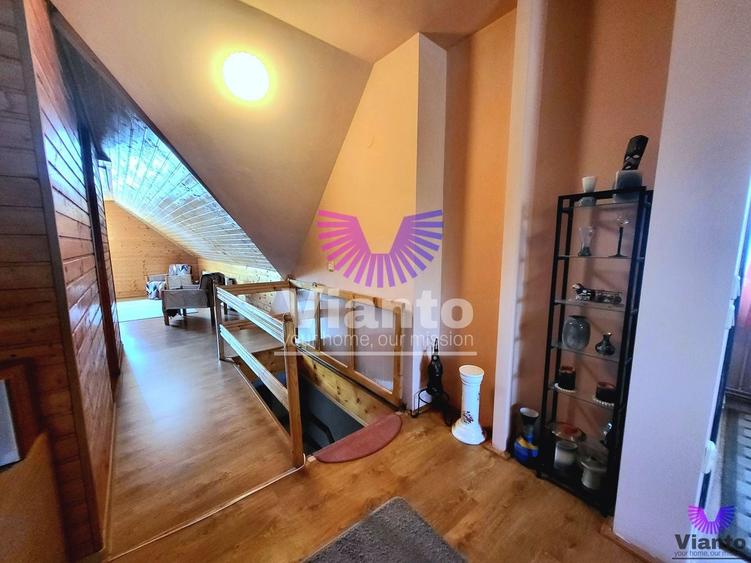Casă individuală cu 7 camere cu Canalizare în Reșița