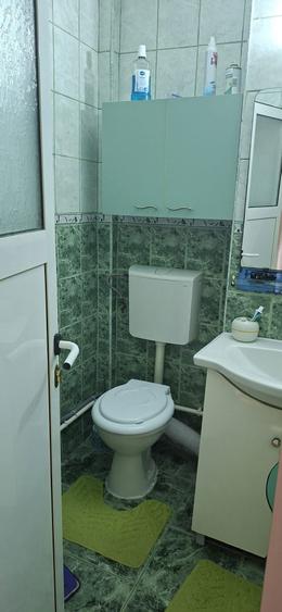 Vand apartament 2 camere decomandat - 2