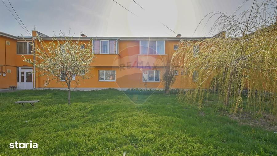 Apartament cu 4 camere în Stupini