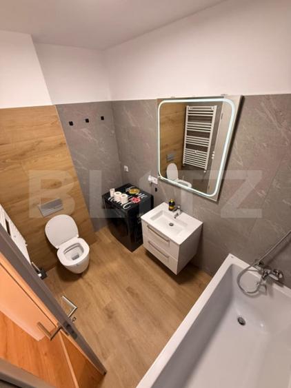 Apartament cu 2 camere ,etaj 1, 70mp util , balcon 12mp, Bar - 3