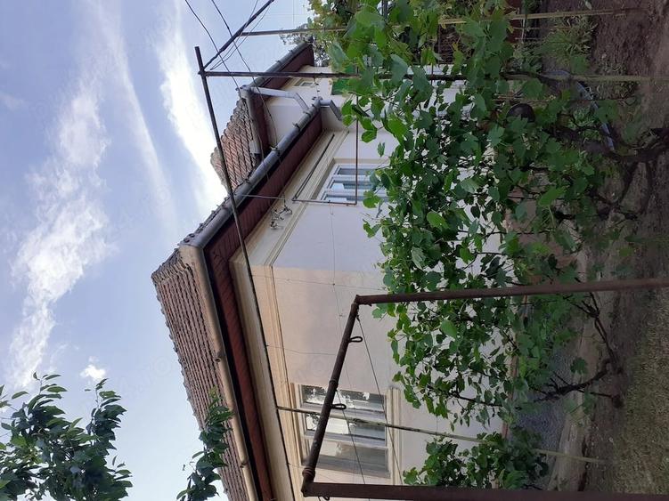 Casă cu 3 camere cu Teren 1800 Mp în Sânger