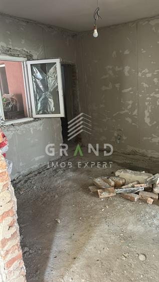 Casă individuală cu 4 camere cu Canalizare în Turda