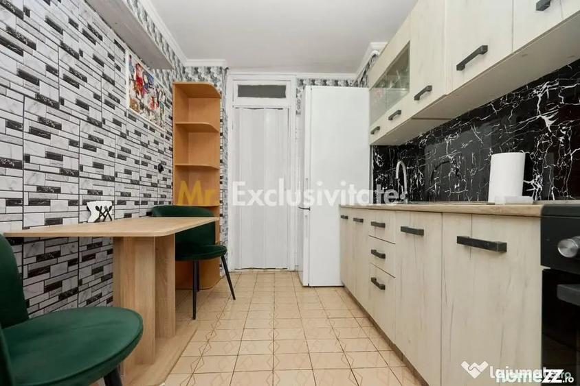 Apartament cu 3 camere decomandat în Găvana