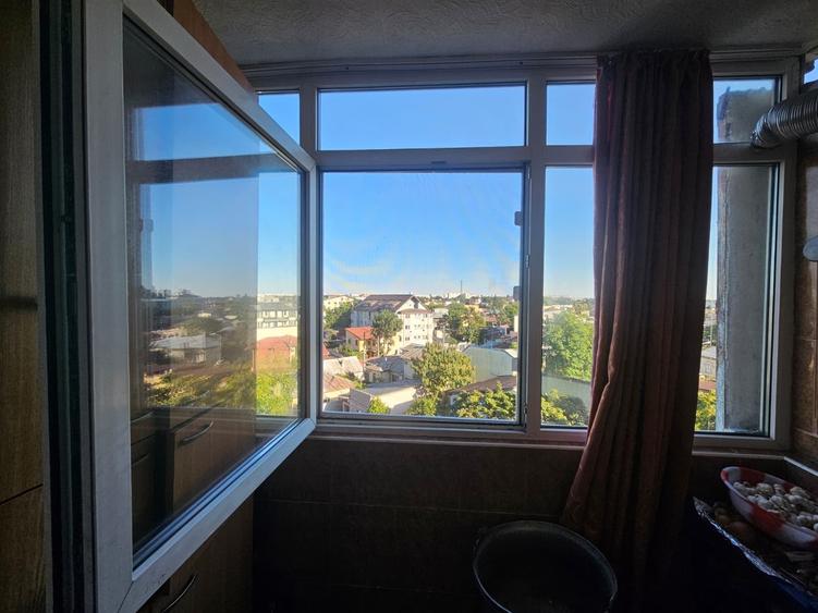Apartament cu 2 camere decomandat în Rahova