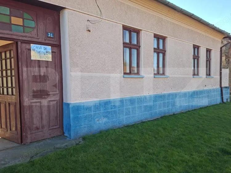 Casă cu 6 camere cu Teren 2500 Mp în Central