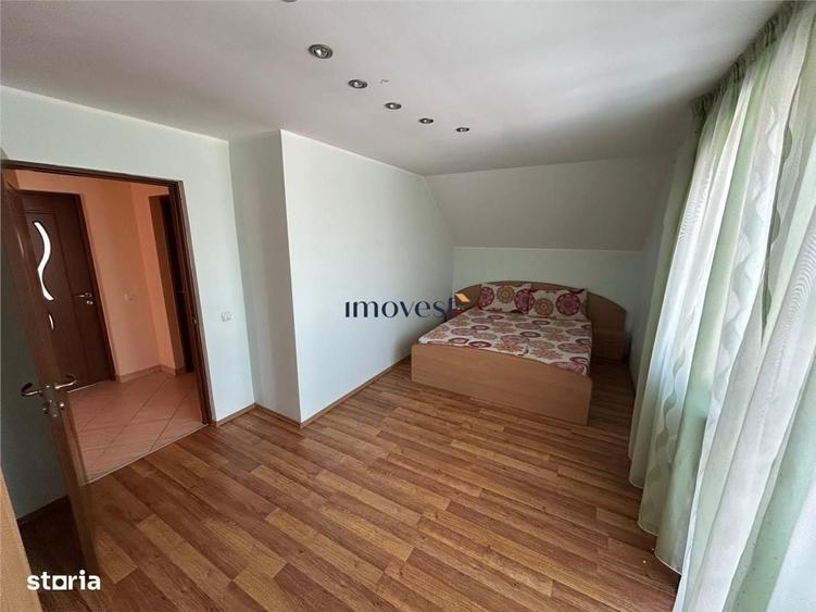 Casă cu 4 camere cu Teren 1875 Mp în Central