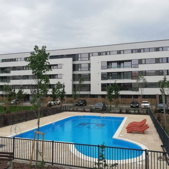 Ofer spre inchiriere studio superb cu piscina si gradina in Complex Atria  - 1
