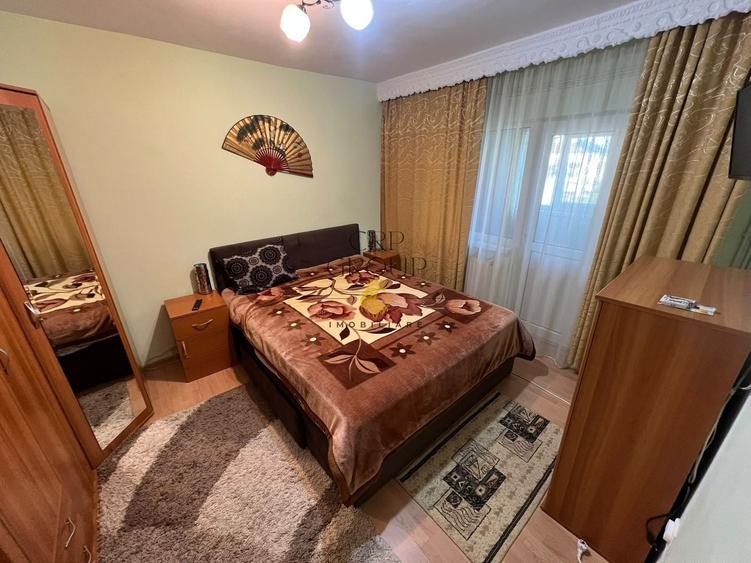 Apartament cu 3 camere decomandat, mobilat în Central