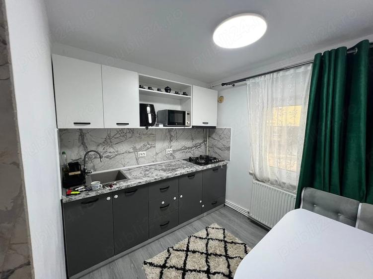 Apartament cu 2 camere decomandat în Central