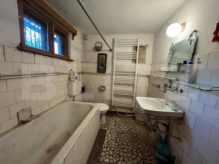 Casă individuală cu 4 camere cu Garaj în Pestișu Mic