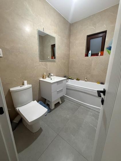Casă individuală cu 4 camere cu Teren 330 Mp în Olteni